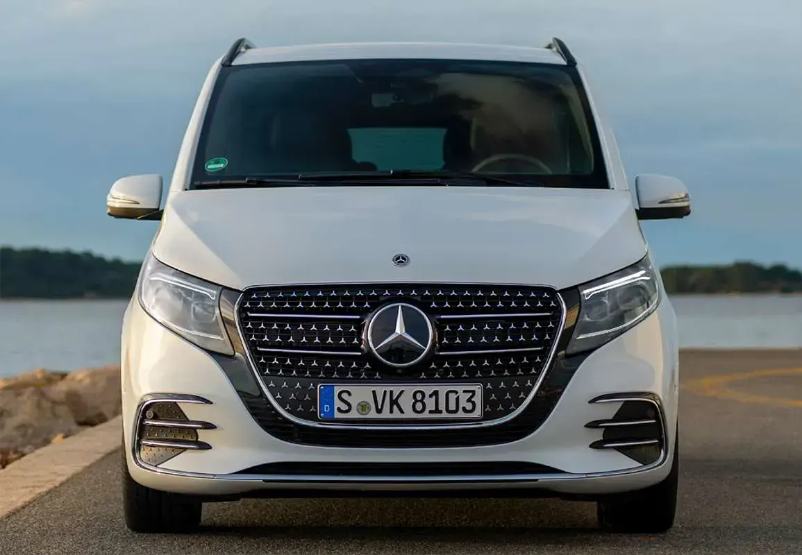 Usado Mercedes V220 163 CV (119 kW) 2023 Monovolumen