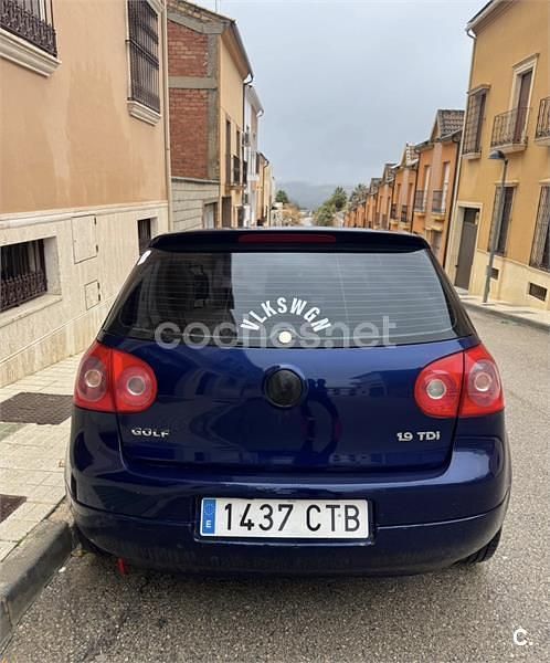 Usado VW Golf IV Highline 130 CV (95 kW) 2004 Azul Berlina