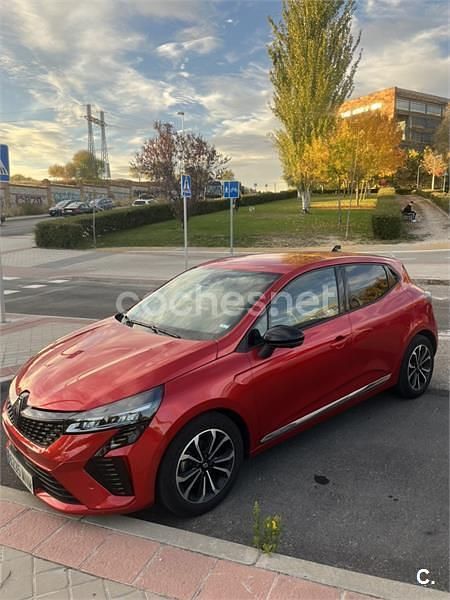 Rojo Usado 2024 Renault Clio V Techno Berlina | 13.000 € (Super precio) - Imagen 1/4