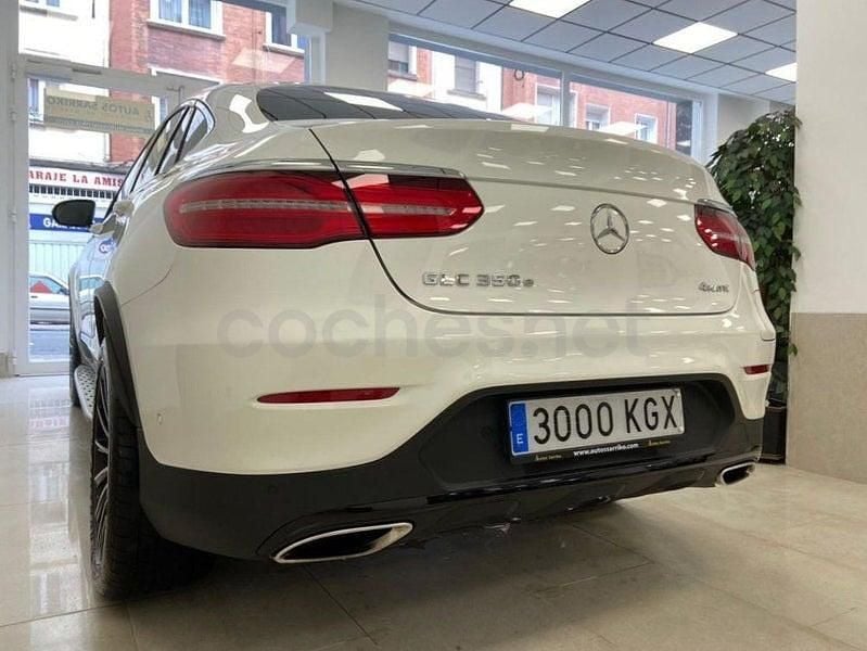 Usado Mercedes GLC350 320 CV (235 kW) 2018 Blanco Coupe