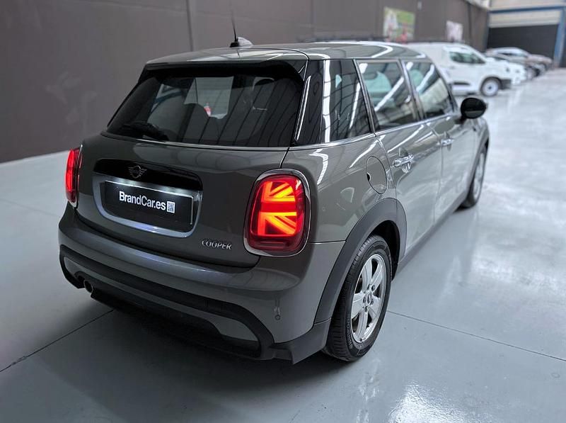 Usado Mini Cooper 136 CV (100 kW) 2022 Gris Utilitario