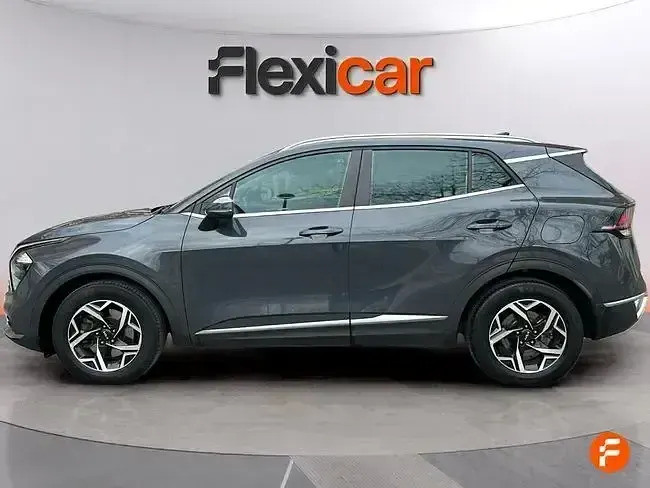 Usado Kia Sportage 136 CV (100 kW) 2023 Negro SUV