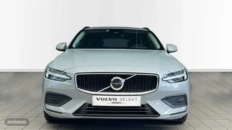 Usado Volvo V60 Core 197 CV (144 kW) 2023 Gris Familiar