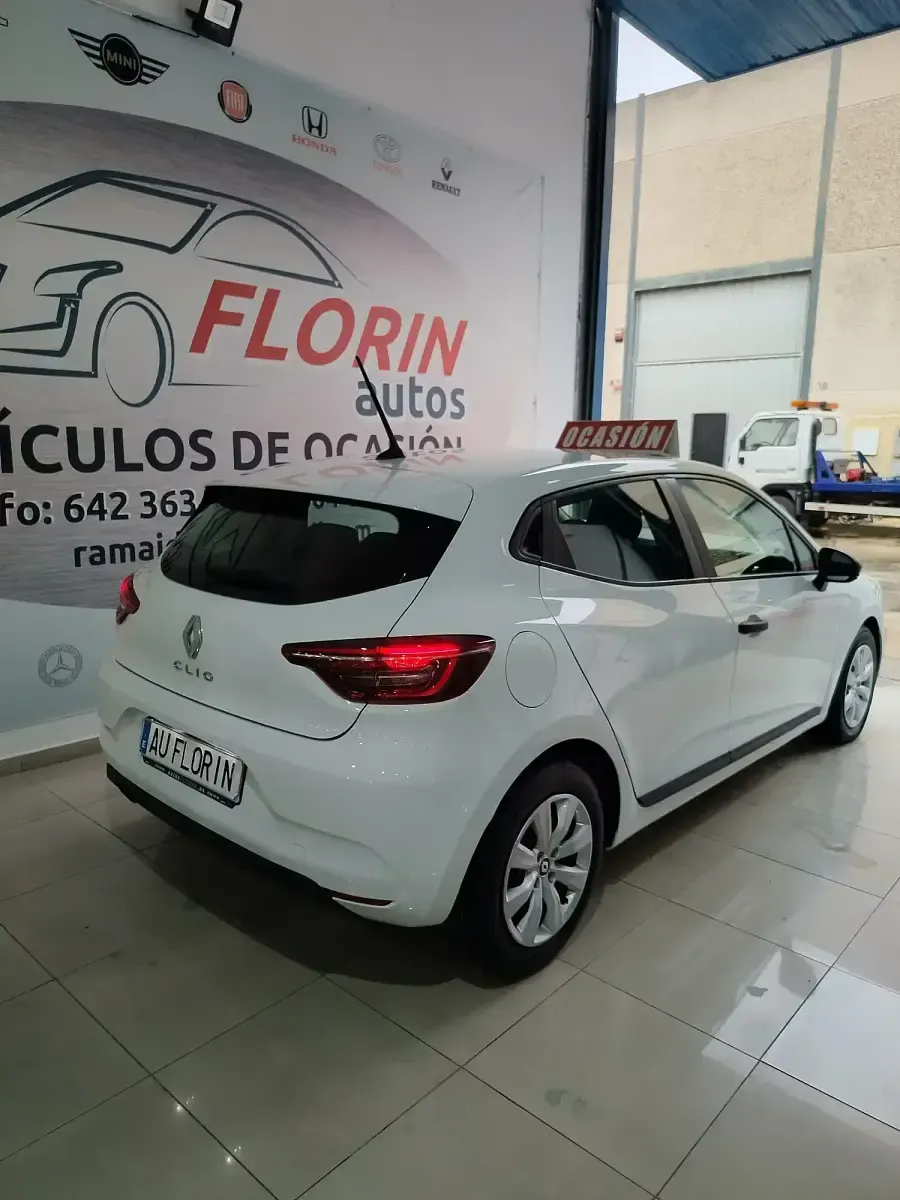 Usado Renault Clio V Business 86 CV (63 kW) 2020 Blanco Utilitario