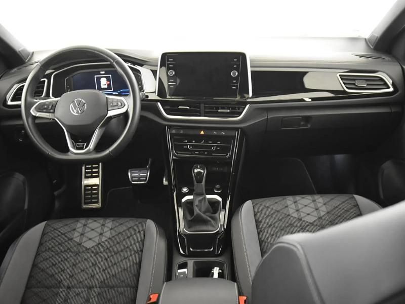 Usado VW T-Roc R-line 150 CV (110 kW) 2024 Gris/plata SUV