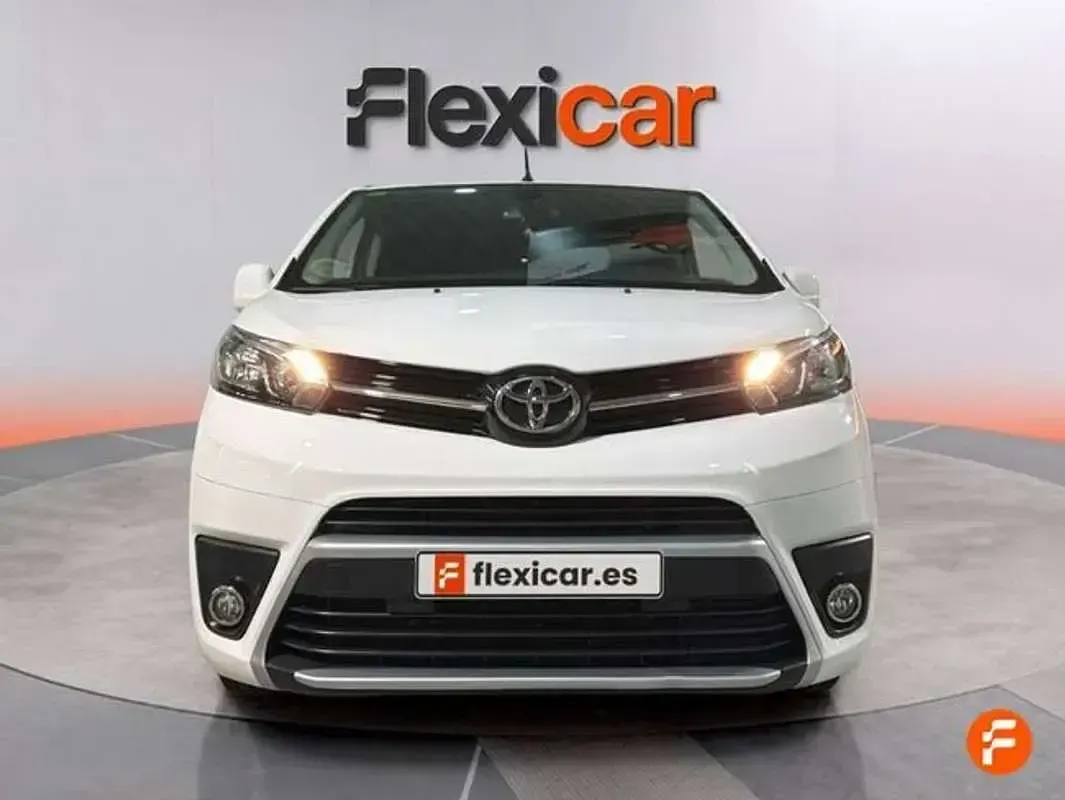 Usado Toyota Proace Active 131 CV (96 kW) 2022 Blanco Monovolumen
