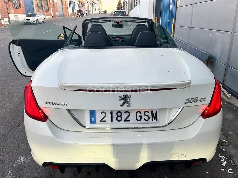 Usado Peugeot 308 CC 112 CV (82 kW) 2009 Blanco Descapotable