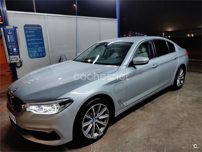 Gris / plata Usado 2018 BMW 530e iPerformance Berlina | 25.990 € (Precio justo) - Imagen 1/4