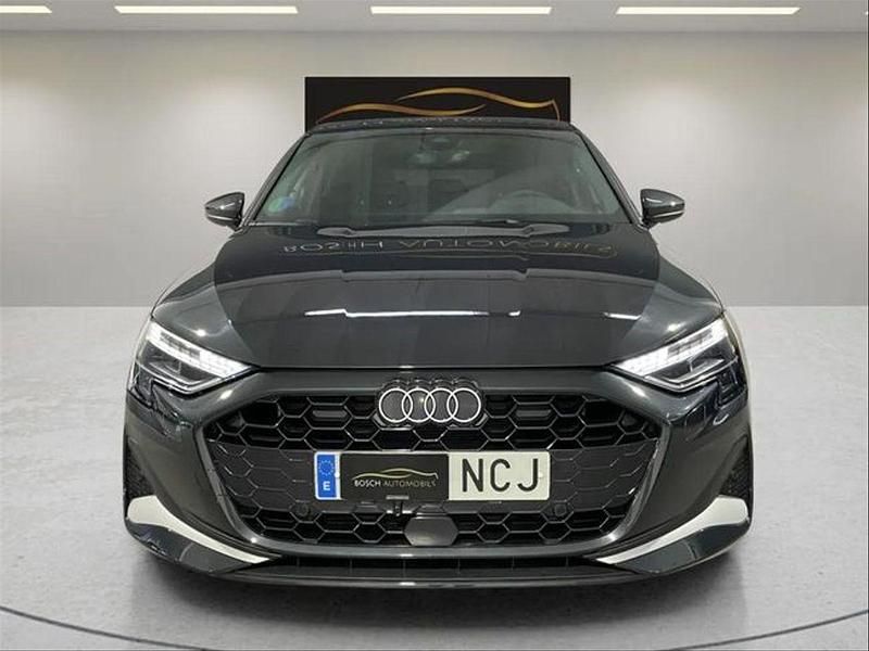 Usado Audi A3 Sportback e-tron Advanced Plus 150 CV (110 kW) 2025 Gris Utilitario