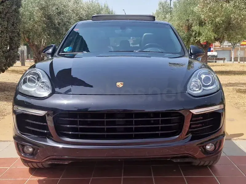 Usado Porsche Cayenne S E-Hybrid Platinum Edition 416 CV (305 kW) 2017 Negro SUV