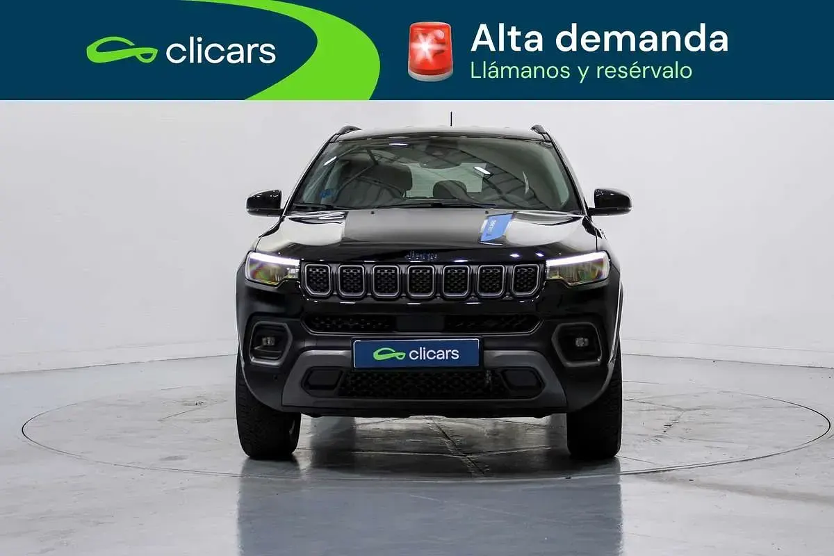 Usado Jeep Compass Trailhawk 179 CV (131 kW) 2024 Negro SUV