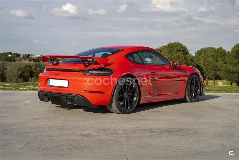 Usado Porsche 718 Cayman GT4 420 CV (308 kW) 2020 Rojo Coupe