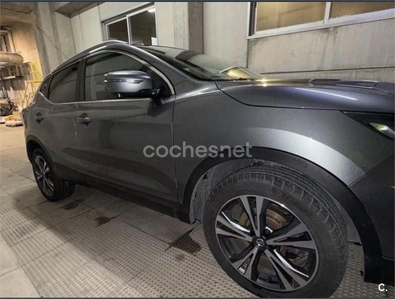 Usado Nissan Qashqai N-Connecta 110 CV (80 kW) 2018 Gris / plata SUV