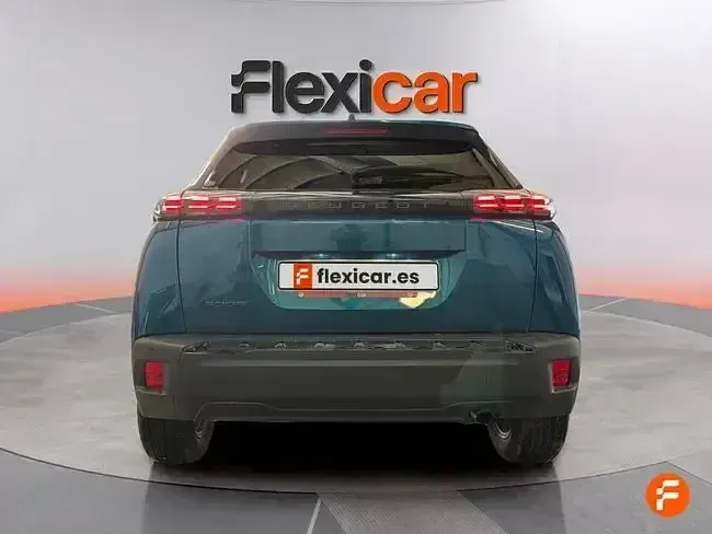 Usado Peugeot 2008 Allure 100 CV (73 kW) 2025 Verde SUV