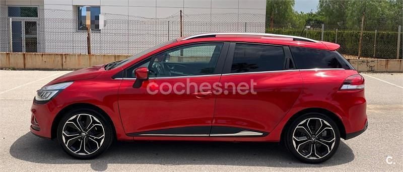 Usado Renault Clio IV Zen 90 CV (66 kW) 2019 Rojo Berlina