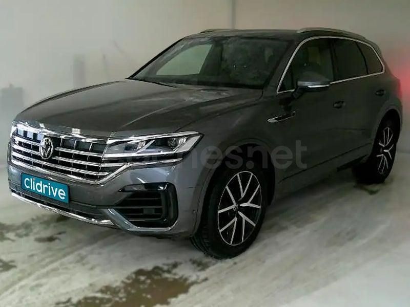 Usado VW Touareg 231 CV (169 kW) 2022 Gris / plata SUV