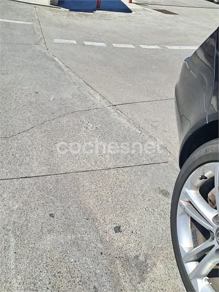 Usado Opel Insignia Sport 130 CV (95 kW) 2011 Negro Familiar