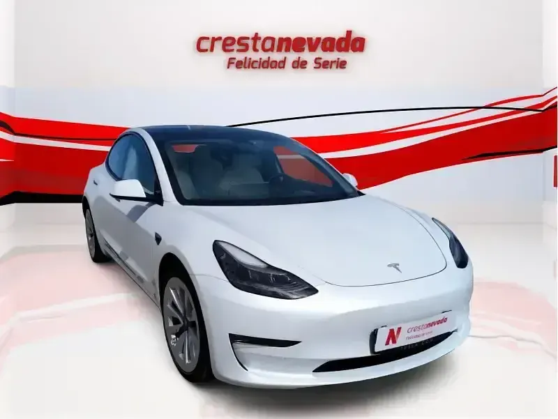 Käytetty Tesla Model 3 366 kW (498 HP) 2022 Valkoinen Sedan