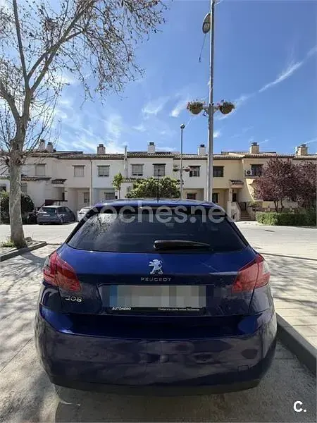 Usado Peugeot 308 Allure 130 CV (95 kW) 2019 Azul Berlina