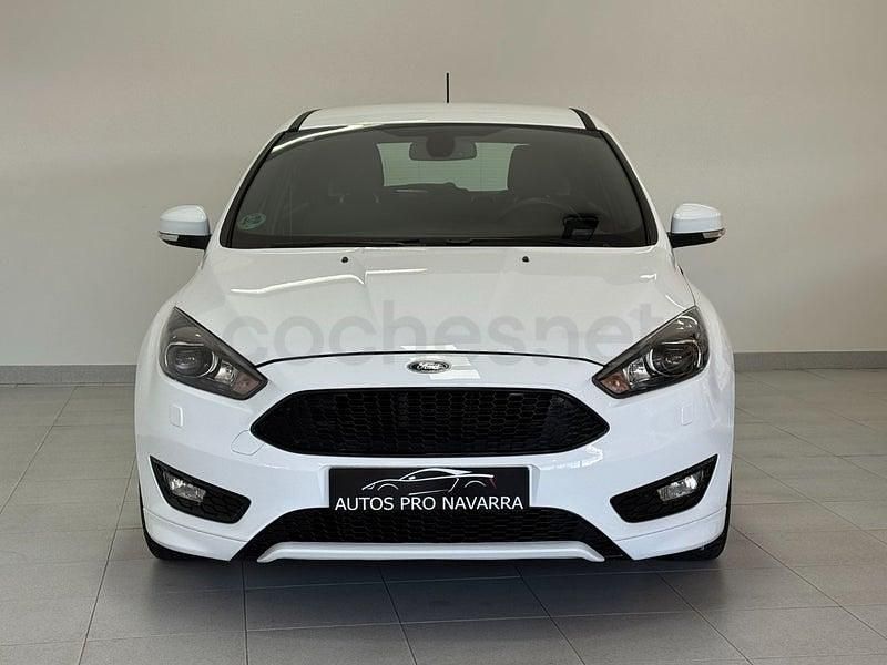 Usado Ford Focus ST-Line 182 CV (133 kW) 2017 Blanco Berlina