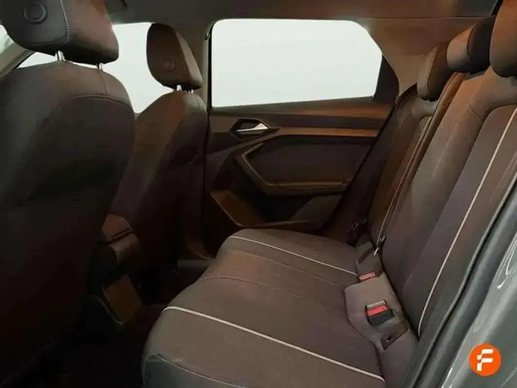Usado Audi A1 Sportback 116 CV (85 kW) 2019 Verde Utilitario
