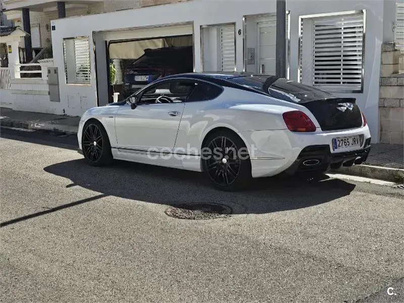 Usado Bentley Continental GT 560 CV (411 kW) 2005 Blanco Coupe