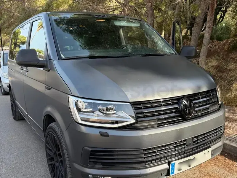 Usado VW Multivan 204 CV (150 kW) 2017 Negro Monovolumen