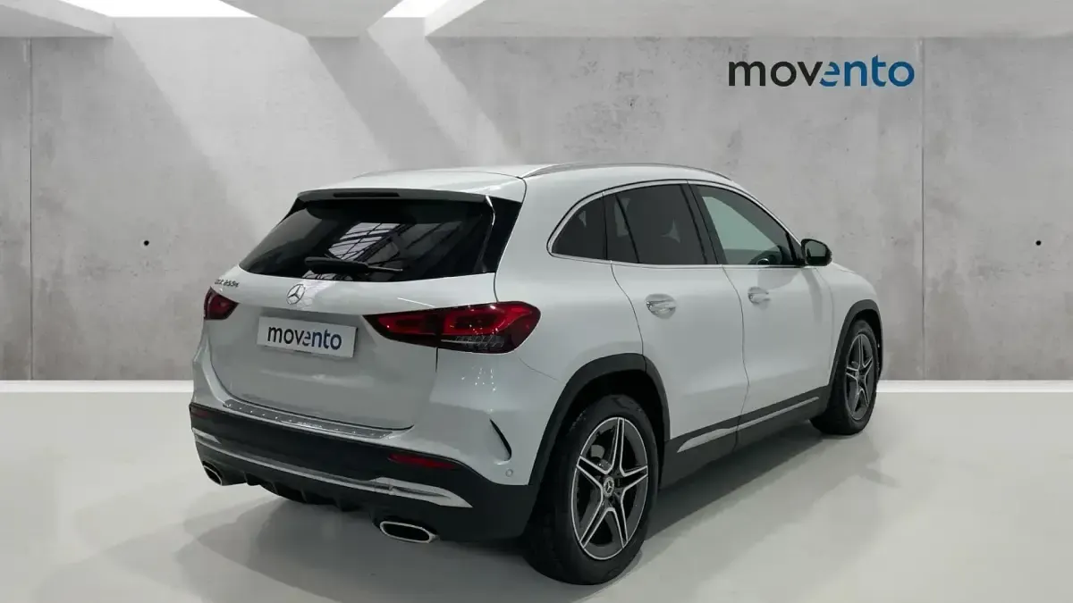 Usado Mercedes GLA200 150 CV (110 kW) 2020 Blanco SUV