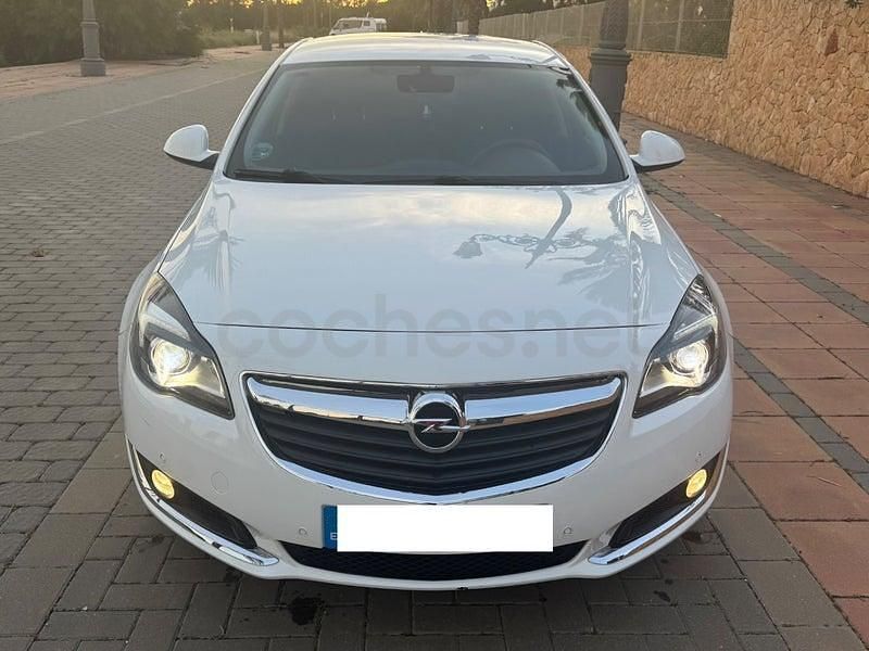 Usado Opel Insignia Business 136 CV (100 kW) 2017 Blanco Berlina
