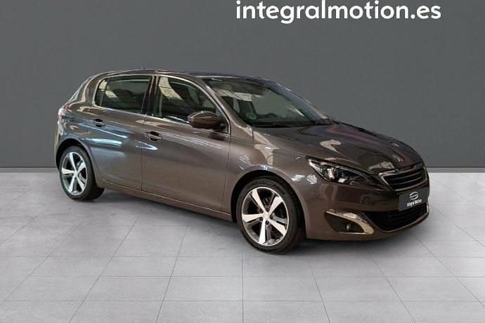 Usado Peugeot 308 Allure 130 CV (95 kW) 2015