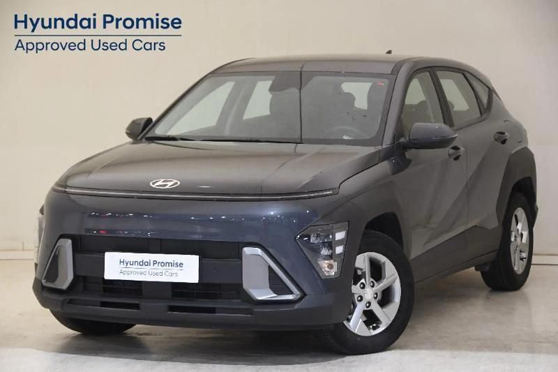 Usado Hyundai Kona 120 CV (88 kW) 2024 Gris/plata SUV