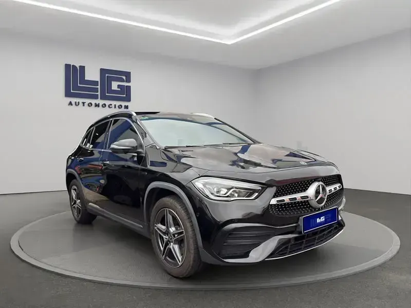 Usado Mercedes GLA250 218 CV (160 kW) 2021 Negro SUV