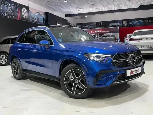 Usado Mercedes GLC300e 313 CV (230 kW) 2025 Azul SUV