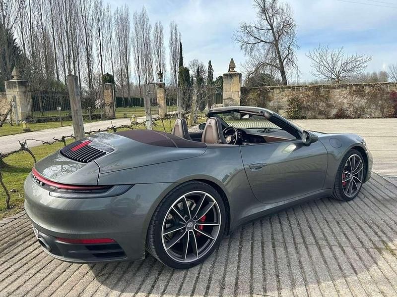 Usado Porsche 911 Carrera 4S Cabriolet 450 CV (330 kW) 2020 Marrón Descapotable