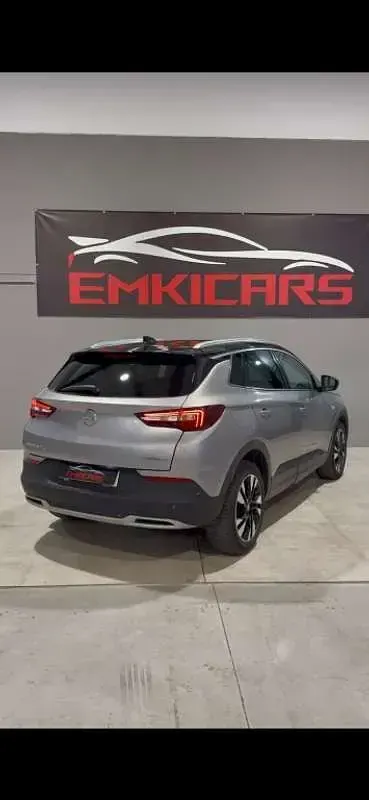 Usado Opel Grandland X Excellence 120 CV (88 kW) 2017 Gris SUV