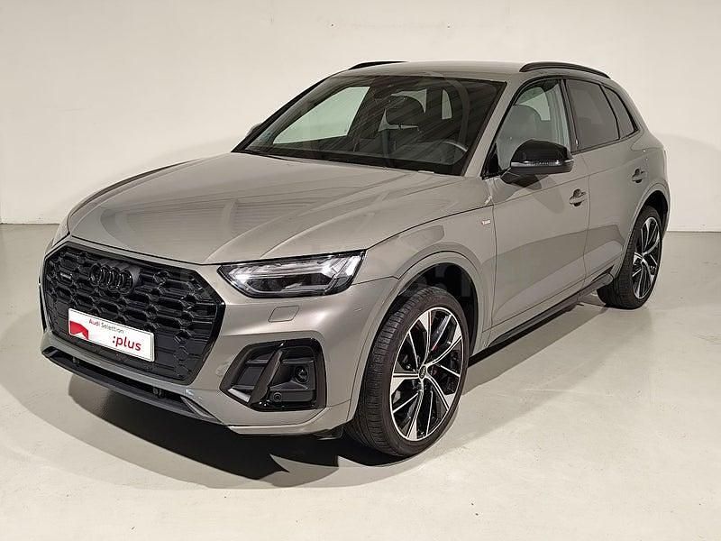 Usado Audi Q5 204 CV (150 kW) 2024 Gris / plata SUV