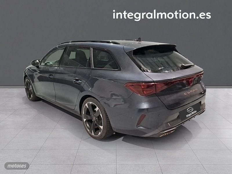 Usado Cupra Leon 204 CV (150 kW) 2025 Varios colores Familiar