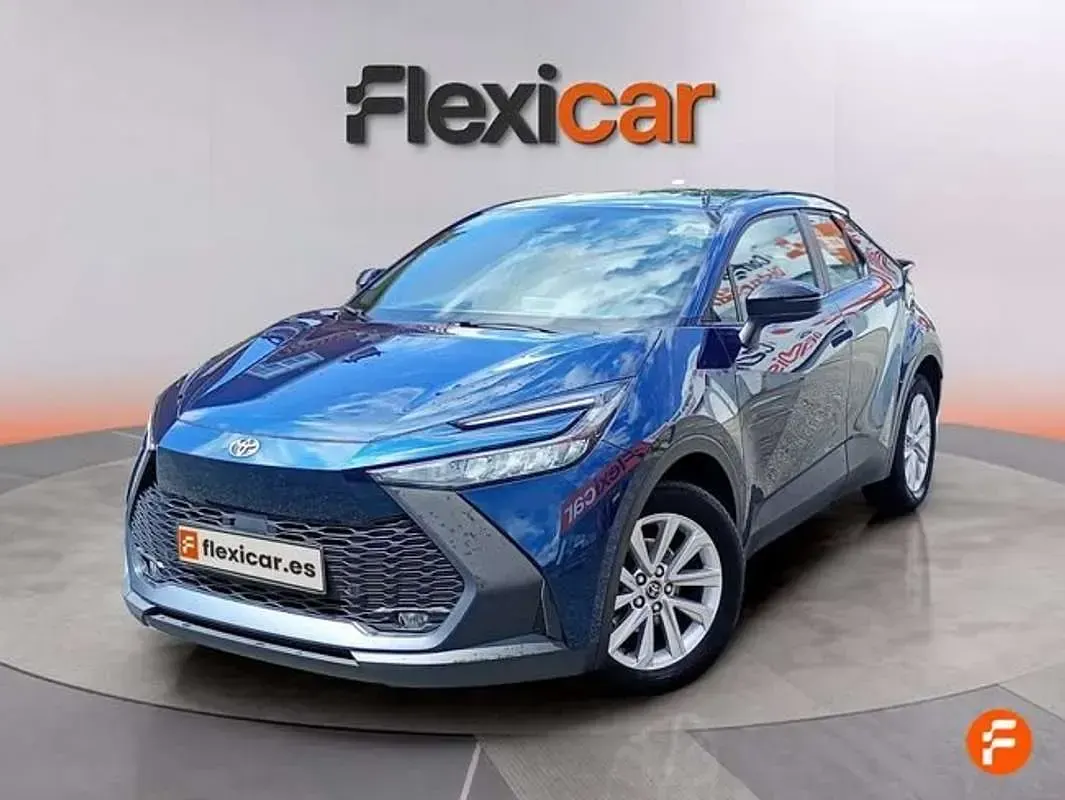 Używany Toyota C-HR Active 140 KM (102 kW) 2024 Niebieski SUV