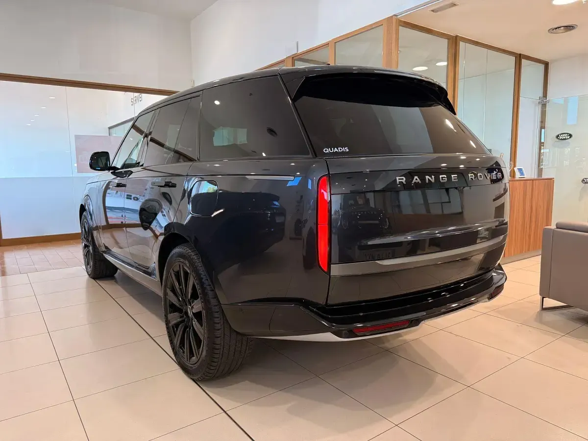 Nuevo Land Rover Range Rover SE 460 CV (338 kW) 2026 Gris SUV