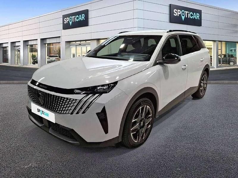 Usado Peugeot 5008 Allure 147 CV (108 kW) 2025 Blanco SUV
