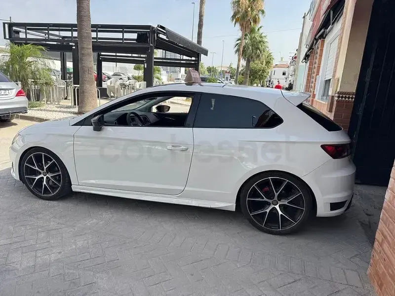 Usado Seat Leon FR 150 CV (110 kW) 2015 Blanco Berlina