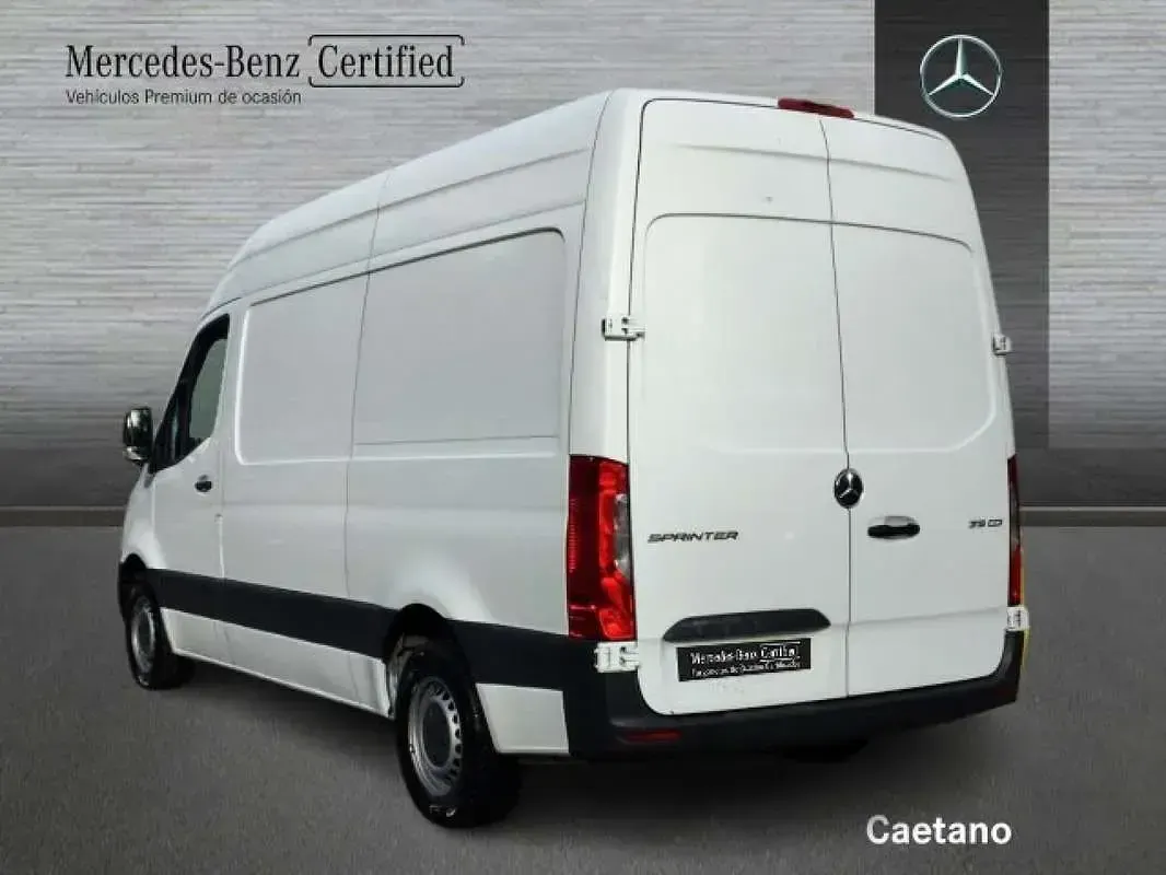 Usado Mercedes Sprinter 150 CV (110 kW) 2022 Blanco Van
