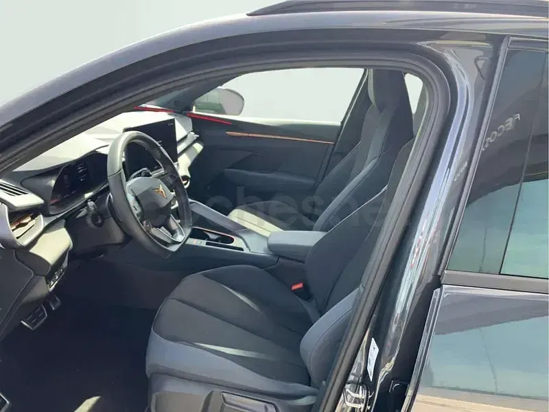 Usado Cupra Terramar 204 CV (150 kW) 2025 Gris / plata SUV