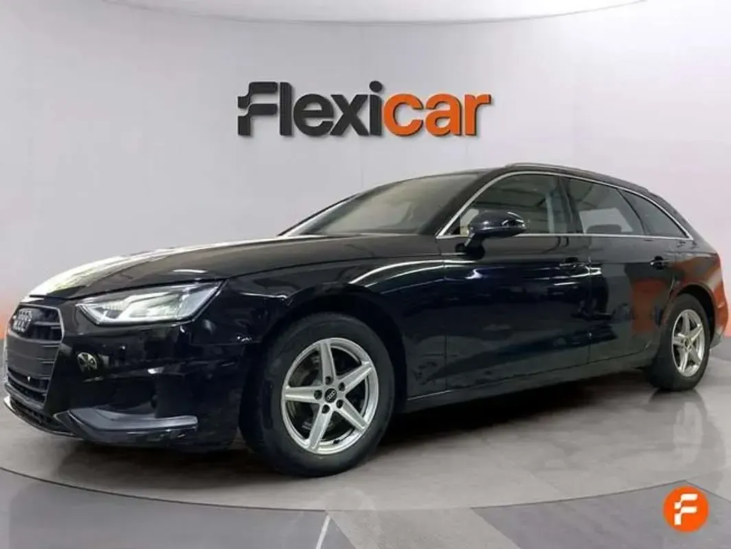 Usado Audi A4 Advanced Plus 150 CV (110 kW) 2023 Negro Familiar