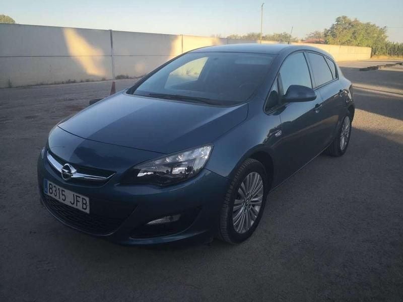Usado Opel Astra Selective 110 CV (80 kW) 2015 Azul Utilitario