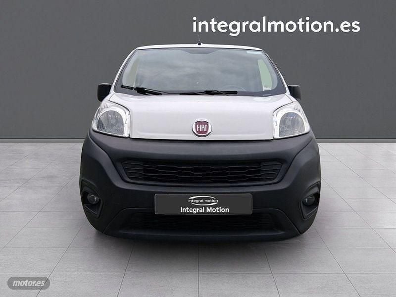 Usado Fiat Fiorino 80 CV (58 kW) 2017 Blanco Monovolumen