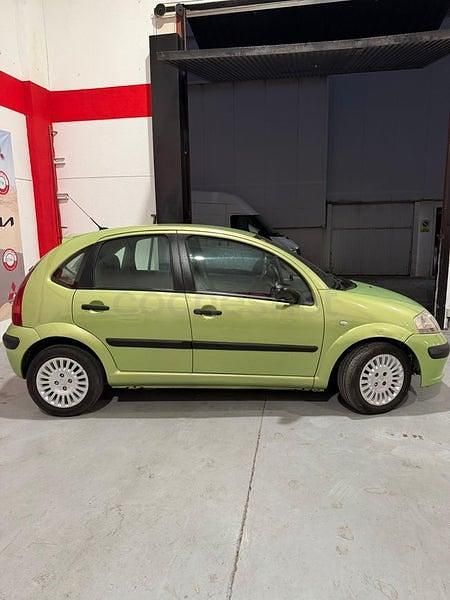 Usado Citroën C3 70 CV (51 kW) 2004 Verde Berlina