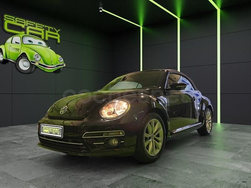 Usado VW Beetle Design 110 CV (80 kW) 2017 Negro Utilitario