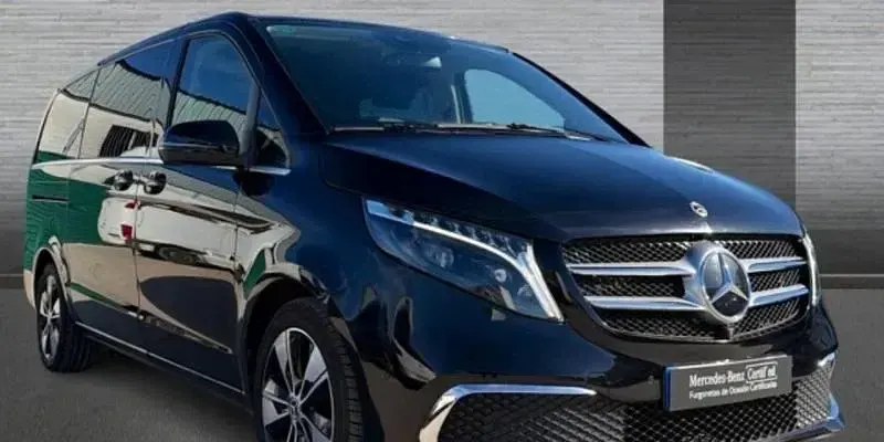 Usado Mercedes V220 Avantgarde 163 CV (119 kW) 2023 Negro Monovolumen