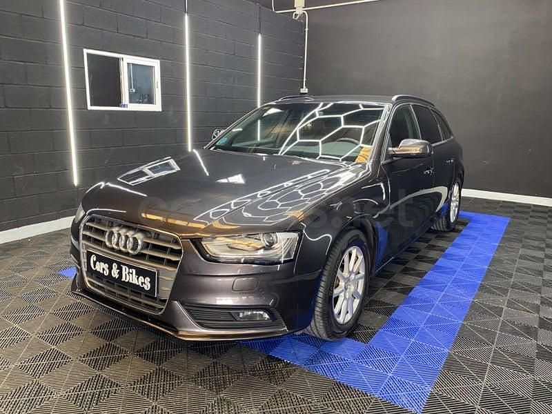 Usado Audi A4 Premium 136 CV (100 kW) 2015 Gris / plata Familiar